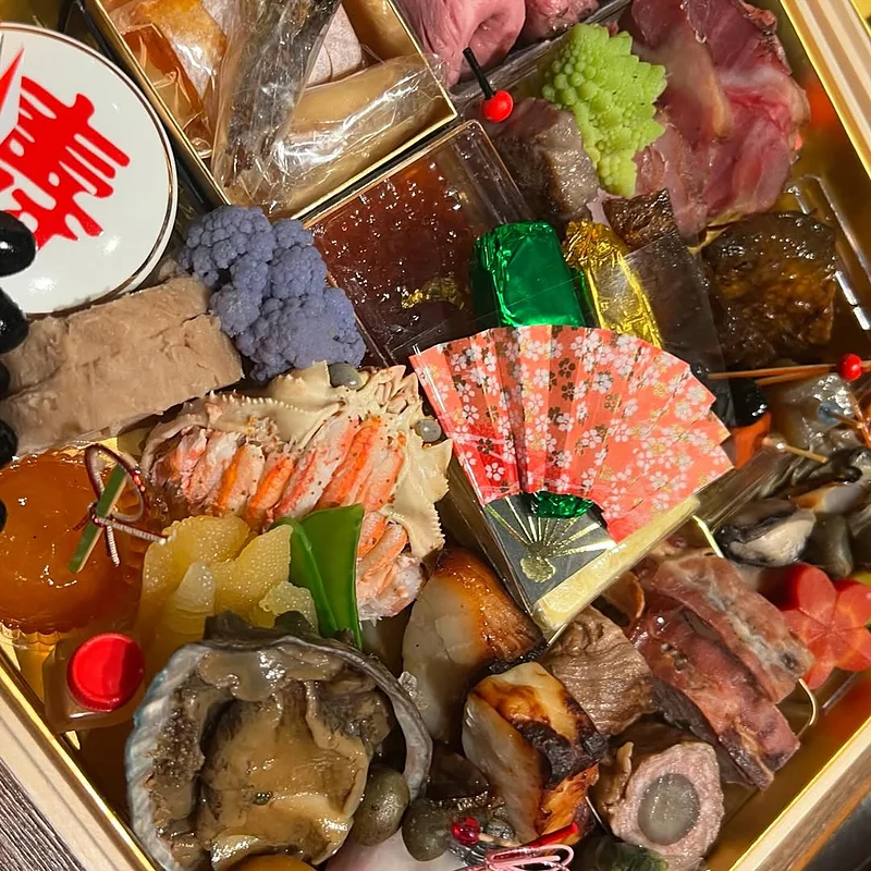 御節のお重を上から
